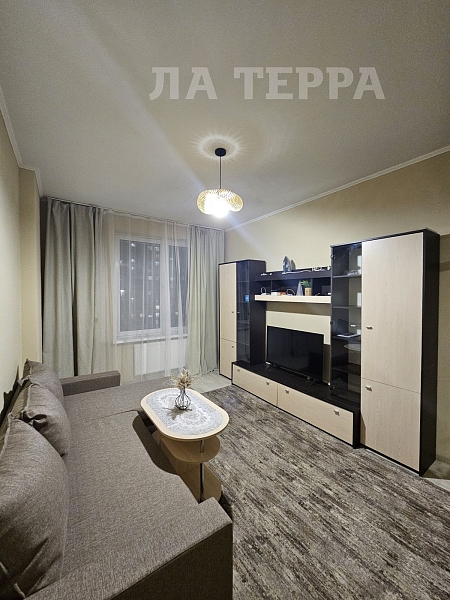 Снять 1-к квартиру, 38 кв.м., Красногорск, Космонавтов б-р, 13 (№74442)