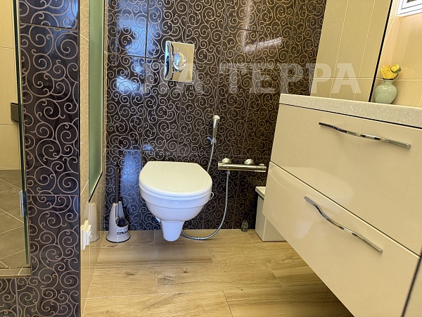 Квартира по адресу: Москва, Николо-Хованская ул, 34, общая площадь 151.67 (№74255)