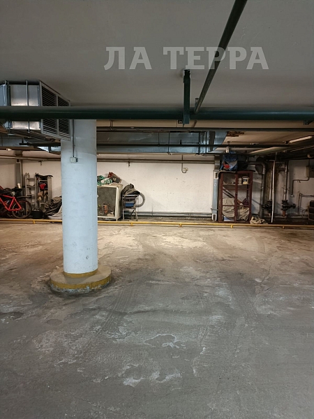 Машиноместо, Москва, Строгино, Твардовского ул, 14к1 (№74298)