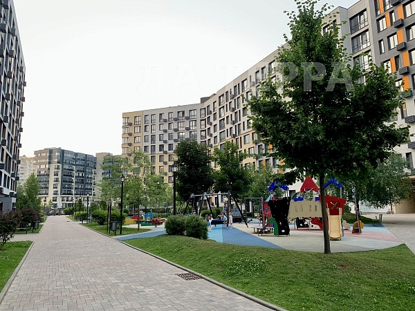 Снять 1-к квартиру, 57 кв.м., Заречье рп, Медовая ул, 4 (№74467)