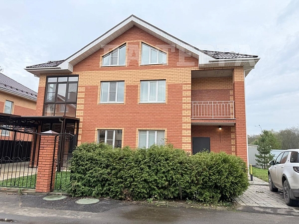 Таунхаус, 180 кв.м., село Былово, -, 222/4 (№74320)