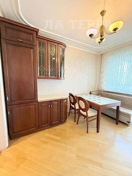 Снять 3-к квартиру, 73 кв.м., Москва, Грина ул, 40 (№74285)