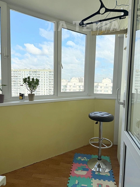 Снять 3-к квартиру, 73 кв.м., Москва, Грина ул, 40 (№74285)