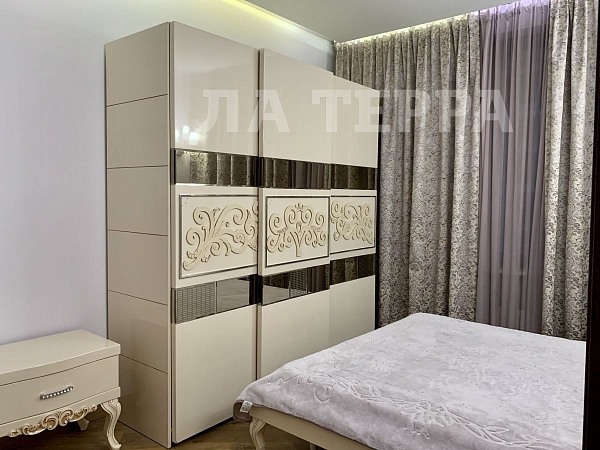 Снять 1-к квартиру, 57 кв.м., Заречье рп, Медовая ул, 4 (№73832)