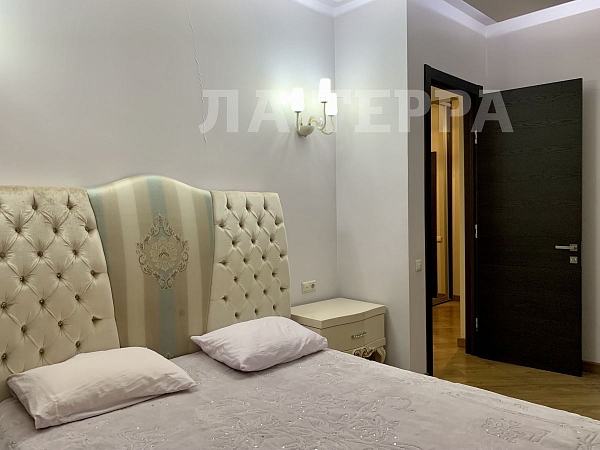 Снять 1-к квартиру, 57 кв.м., Заречье рп, Медовая ул, 4 (№74467)