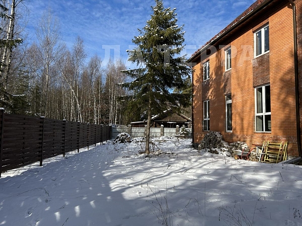 Дом, 288 кв.м., Московская область, Одинцовский р-н (№74190) Дом, 288 кв.м., Московская область, Одинцовский р-н (№74190)