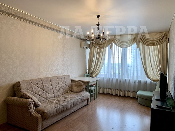 Снять 2-к квартиру, 55 кв.м., Москва, Арбат, Новый Арбат ул, 22 (№74468)
