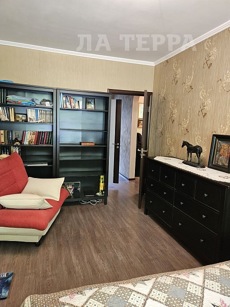 Квартира по адресу: Москва, Строгино, Строгинский б-р, 4к1, общая площадь 65.3 (№74459)