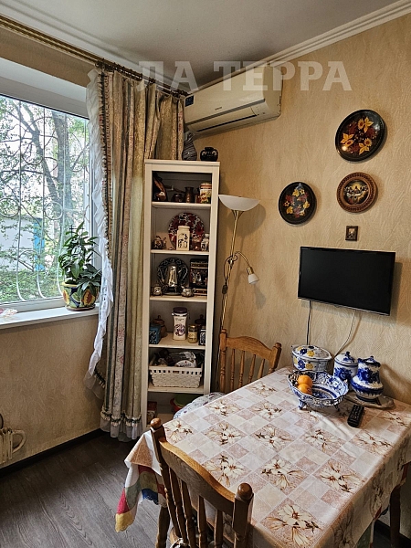 Квартира по адресу: Москва, Строгино, Строгинский б-р, 4к1, общая площадь 65.3 (№74459)