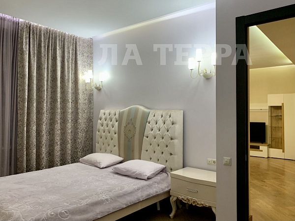 Снять 1-к квартиру, 57 кв.м., Заречье рп, Медовая ул, 4 (№74467)