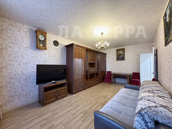 Снять 2-к квартиру, 59 кв.м., Москва, Фили-Давыдково, Кременчугская ул, 5к3 (№74230) Снять 2-к квартиру, 59 кв.м., Москва, Фили-Давыдково, Кременчугская ул, 5к3 (№74230)