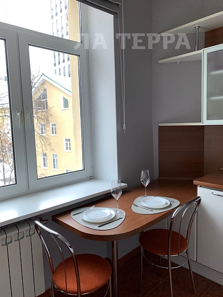 Снять 2-к квартиру, 53 кв.м., Москва, Хамовники, Саввинская наб, 3 (№74391)