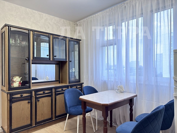 Снять 2-к квартиру, 59 кв.м., Москва, Фили-Давыдково, Кременчугская ул, 5к3 (№74230) Снять 2-к квартиру, 59 кв.м., Москва, Фили-Давыдково, Кременчугская ул, 5к3 (№74230)