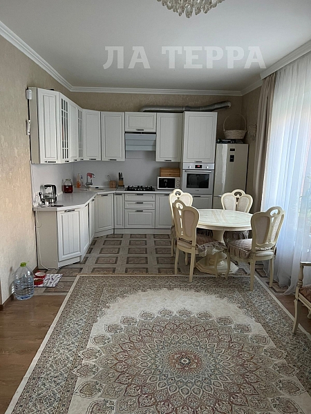 Дом, 180 кв.м., Деревеньки (№73733)
