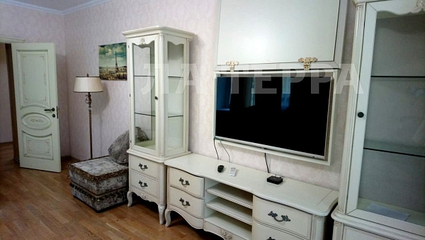 Снять 3-к квартиру, 87 кв.м., Москва, Ломоносовский, Крупской ул, 3 (№73800) Снять 3-к квартиру, 87 кв.м., Москва, Ломоносовский, Крупской ул, 3 (№73800)