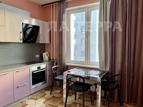 Снять 1-к квартиру, 40 кв.м., Москва, Сходненская ул, 6 корп. 1 (№74551)