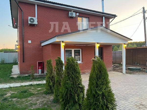 Дом, 180 кв.м., Деревеньки (№73733)