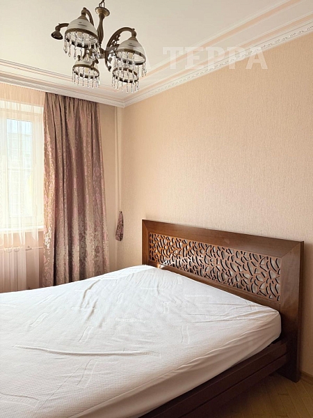 Снять 3-к квартиру, 73 кв.м., Москва, Грина ул, 40 (№74285)