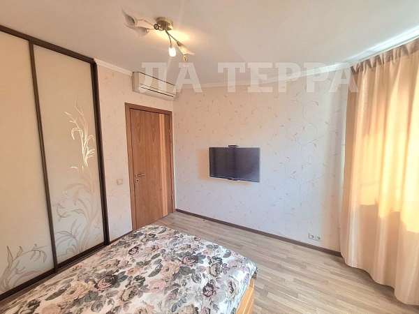 Таунхаус, 200 кв.м., Красногорск, 17 кв-л, 4к6 (№74242) Таунхаус, 200 кв.м., Красногорск, 17 кв-л, 4к6 (№74242)