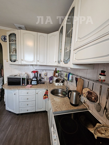 Квартира по адресу: Москва, Строгино, Строгинский б-р, 4к1, общая площадь 65.3 (№74459)