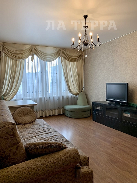 Снять 2-к квартиру, 55 кв.м., Москва, Арбат, Новый Арбат ул, 22 (№74468)