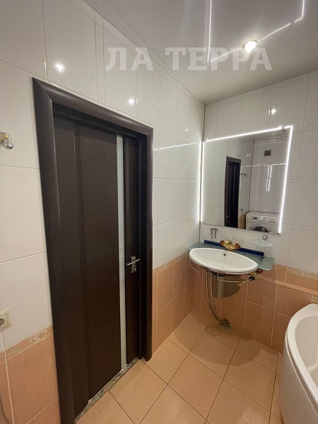 Квартира по адресу: Красногорск, Красногорский б-р, 17, общая площадь 94.7 (№74424)