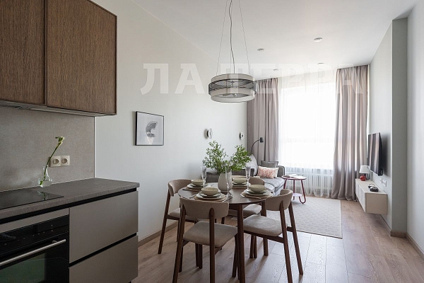 Снять 2-к квартиру, 43 кв.м., Москва, Петра Алексеева ул,  14, 7-8 (№74156)