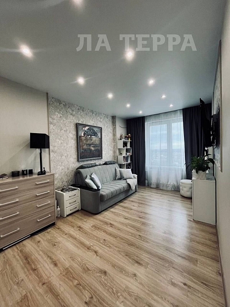 Квартира по адресу: г Красногорск, Игоря Мерлушкина ул, 12, общая площадь 42.7 (№74500)