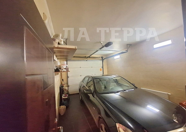 Таунхаус, 200 кв.м., Красногорск, 17 кв-л, 4к6 (№74242) Таунхаус, 200 кв.м., Красногорск, 17 кв-л, 4к6 (№74242)