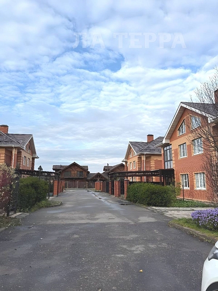 Таунхаус, 180 кв.м., село Былово, -, 222/4 (№74320)