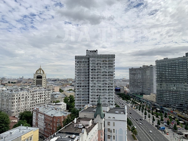 Снять 2-к квартиру, 55 кв.м., Москва, Арбат, Новый Арбат ул, 22 (№74468)
