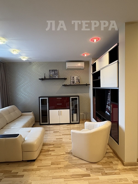 Снять 2-к квартиру, 57 кв.м., Москва, Тропарёво-Никулино, Вернадского пр-кт, 94к1 (№74290) Снять 2-к квартиру, 57 кв.м., Москва, Тропарёво-Никулино, Вернадского пр-кт, 94к1 (№74290)