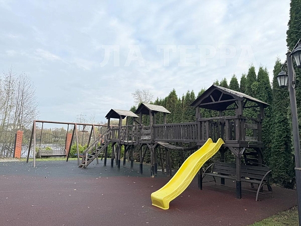 Таунхаус, 180 кв.м., село Былово, -, 222/4 (№74320)