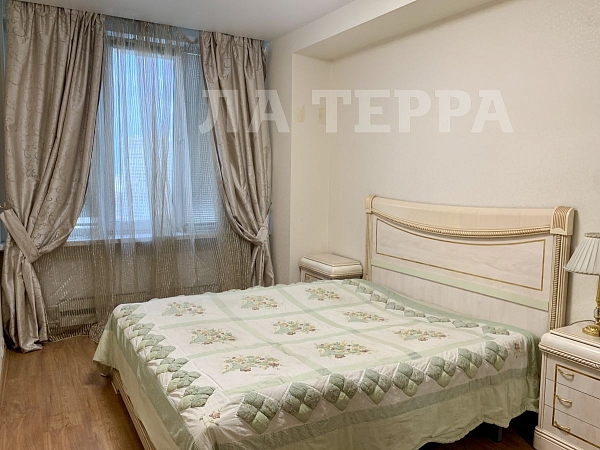 Снять 2-к квартиру, 55 кв.м., Москва, Арбат, Новый Арбат ул, 22 (№74468)