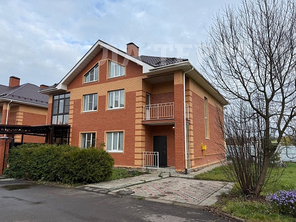 Таунхаус, 180 кв.м., село Былово, -, 222/4 (№74320)