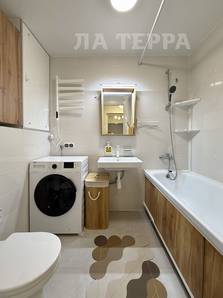 Снять 2-к квартиру, 55 кв.м., Москва, Салтыковская ул, 6/1к7 (№74314)