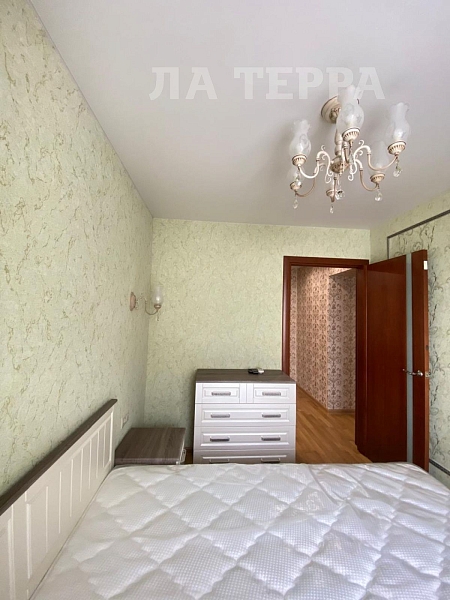 Снять 2-к квартиру, 45 кв.м., Москва, Кунцево, Кутузова ул, 3 (№74501)