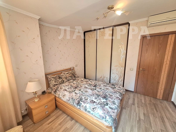 Таунхаус, 200 кв.м., Красногорск, 17 кв-л, 4к6 (№74242) Таунхаус, 200 кв.м., Красногорск, 17 кв-л, 4к6 (№74242)