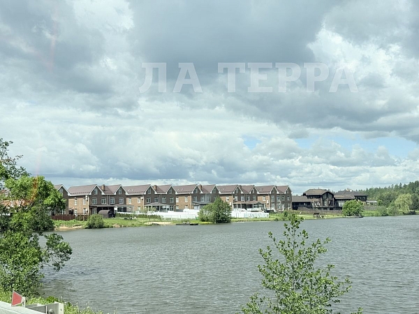 Таунхаус, 180 кв.м., село Былово, -, 222/4 (№74496)