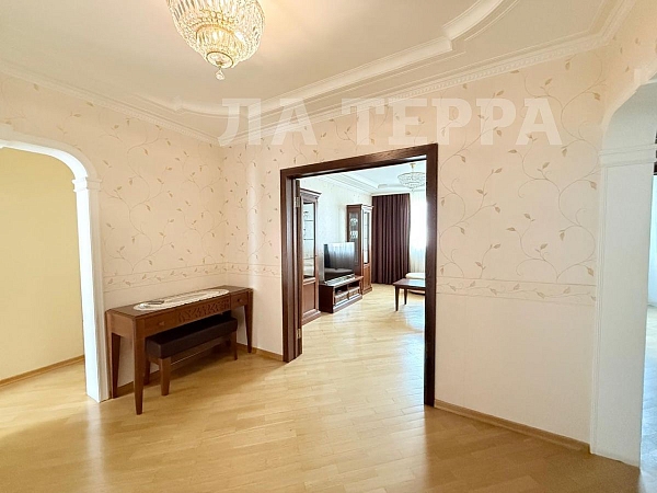 Снять 3-к квартиру, 73 кв.м., Москва, Грина ул, 40 (№74285)