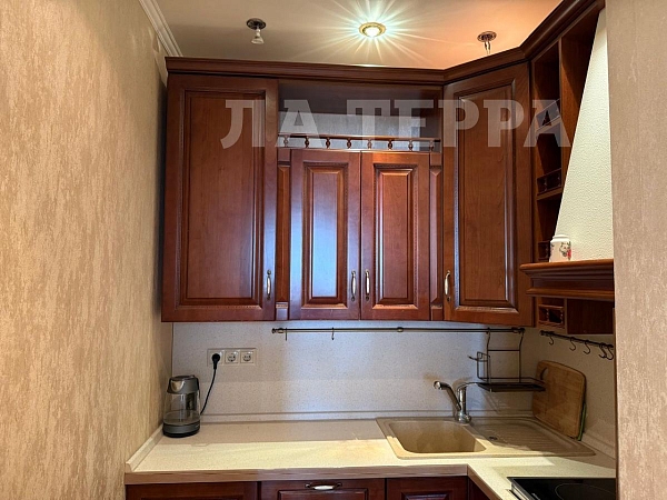 Снять 3-к квартиру, 73 кв.м., Москва, Грина ул, 40 (№74368)