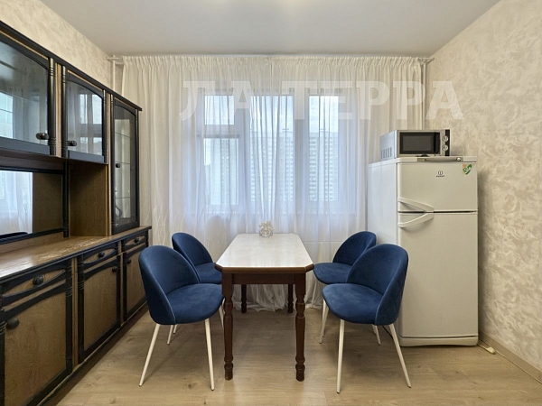 Снять 2-к квартиру, 59 кв.м., Москва, Фили-Давыдково, Кременчугская ул, 5к3 (№74230) Снять 2-к квартиру, 59 кв.м., Москва, Фили-Давыдково, Кременчугская ул, 5к3 (№74230)