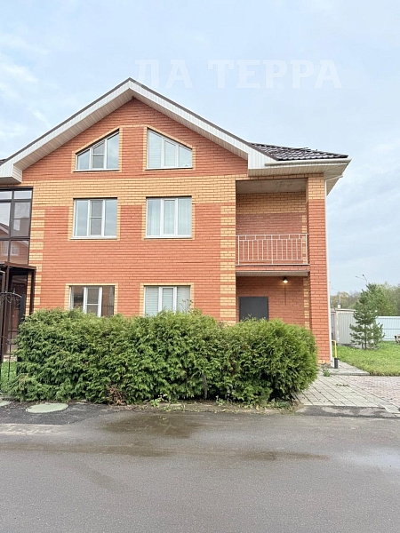 Таунхаус, 180 кв.м., село Былово, -, 222/4 (№74320)