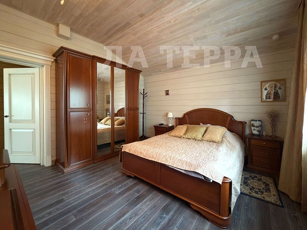 Дом, 637 кв.м., Новораково, 8 (№74556)