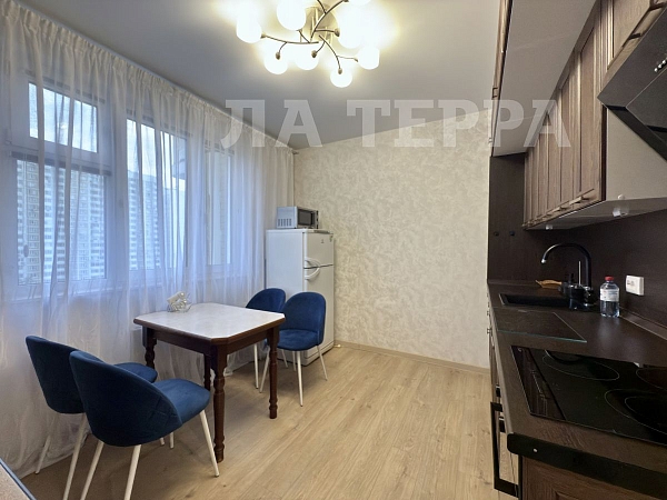 Снять 2-к квартиру, 59 кв.м., Москва, Фили-Давыдково, Кременчугская ул, 5к3 (№74230) Снять 2-к квартиру, 59 кв.м., Москва, Фили-Давыдково, Кременчугская ул, 5к3 (№74230)