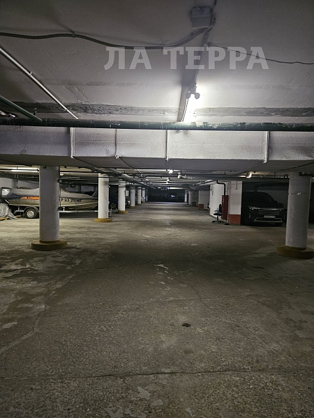 Машиноместо, Москва, Строгино, Твардовского ул, 14к1 (№74298)