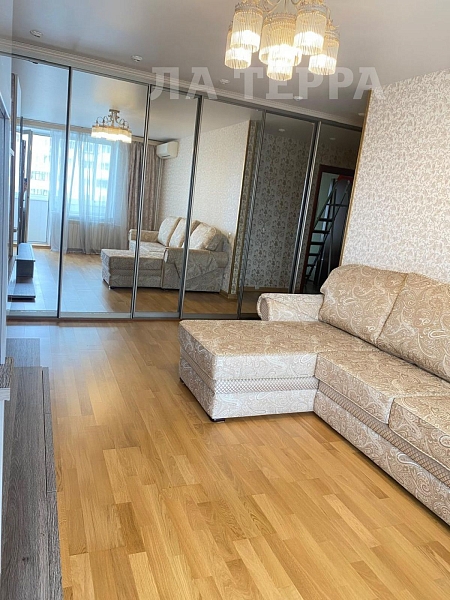 Снять 2-к квартиру, 45 кв.м., Москва, Кунцево, Кутузова ул, 3 (№74501)