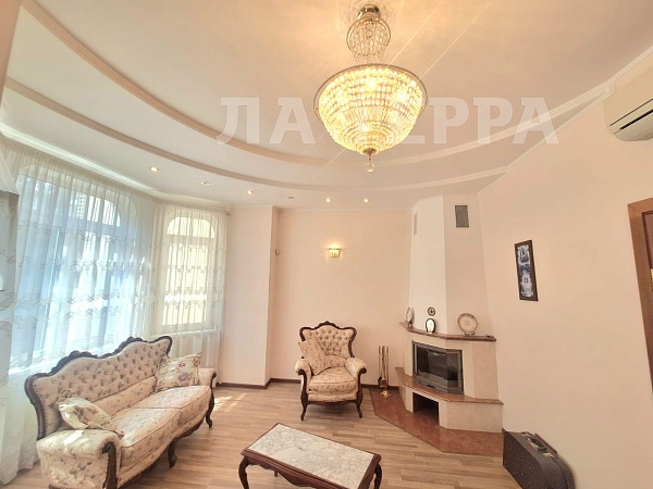 Таунхаус, 200 кв.м., Красногорск, 17 кв-л, 4к6 (№74242) Таунхаус, 200 кв.м., Красногорск, 17 кв-л, 4к6 (№74242)