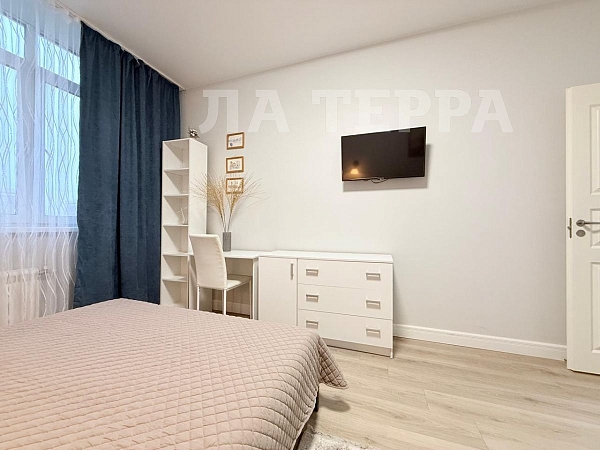 Снять 1-к квартиру, 41 кв.м., Москва, Сосенское, Липовый парк, 7 (№74306)