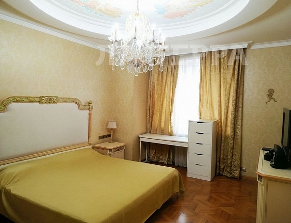 Квартира по адресу: Москва, Можайское ш, 2, общая площадь 236.2 (№74530)
